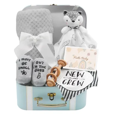 2024 New Baby CLOTHING TOYS Gift Box Baby Security Blanket Wooden Rattle Toy Funny Baby Bibs Gift Set