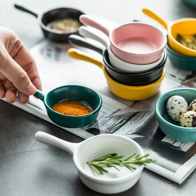 Creative Cartoon Disposable Ceramic Small Dish with Handle for Household Dipping Flavor Wasabi Sauce