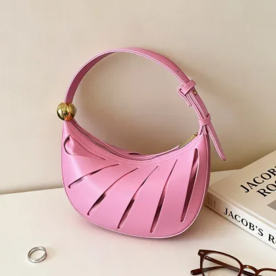 Niche Designer Crescent commuter Underarm Bag Zipper Closure Hollowed Out Design Versatile Crossbody Shoulder Hand Bag
