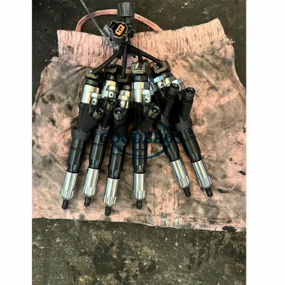 Used Engine Parts E13C Injector for Hino GOODBROS Brand Iron Material Universal Fitment Standard Size Wooden Packing