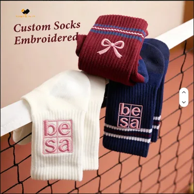 Wholesale Embroidered Logo Sports Socks Fashion Simple Design Cotton OEM Custom Crew Socks OEM ODM