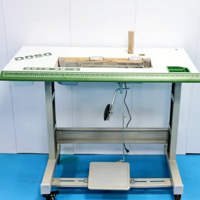 Customized Industrial Sewing Machine Table and Stand with High-Speed Metal Construction for Post Bed Roller Sewing Machine
