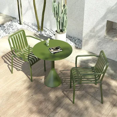 Outdoor Wrought Iron Table and Chair Cafe Restaurant Round Table Chair Garden Courtyard Dining Table and Chair Set