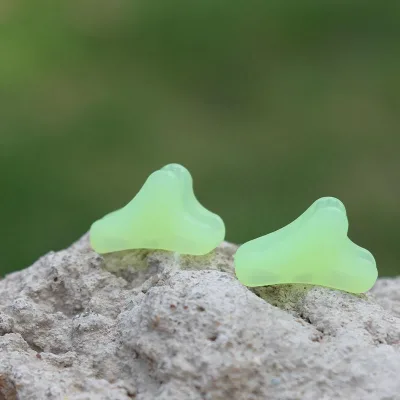 Luminous Triangular Adjustable Buckle Glow-in-the-Dark Environmental Protection Plastic for Outdoor Gear Camping Rope Tent Use