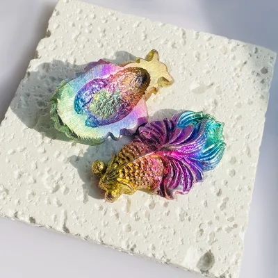 Reiki Natural Stone Goldfish Hexagonal Crystal Decoration Newest Electroplated Bismuth Mineral Home Healing Effect