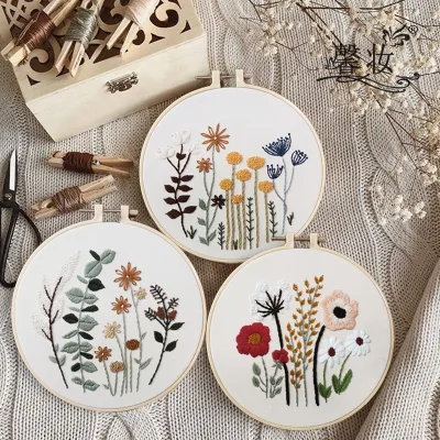 Cross Stich Embroidery Kit for Beginners Easy Stamped Floral Pattern Fabric Hand Crafts DIY Needlework Embroidery Hoop Set