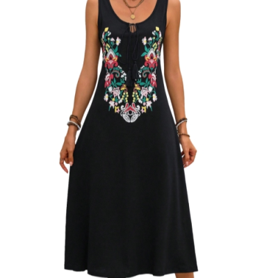 Vintage Style Black Embroidered Dress Showcasing Elegant Temperament