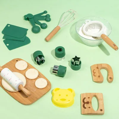 Wooden Kitchen Simulation Knife Set with Cutting Board Toy Montessori Toys Pretend Play Kitchen Accessories Toy Set for Toddlers