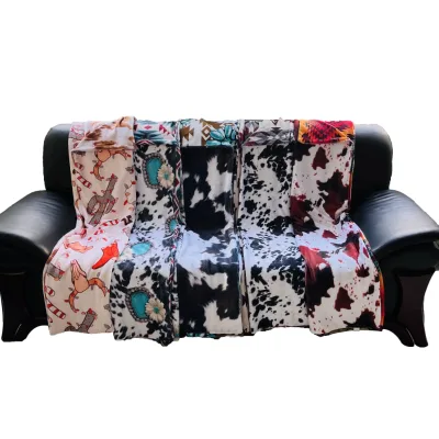 Wholesale Western Style Cow Print Aztec Double Sided Printed Flannel Blanket Support Private Customization