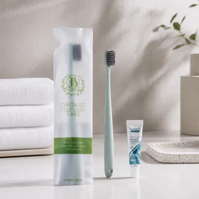 Supplies  OEM Branded Green White Pouch Hotel Amenities Kit for Resort Bathroom Personal Care Wholesale Supply Sets