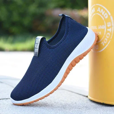 Lightweight Slip-On Shoes for Summer, Large Mesh Breathable Men's Shoes, Ultra-Light Soft-Soled Sports Shoes