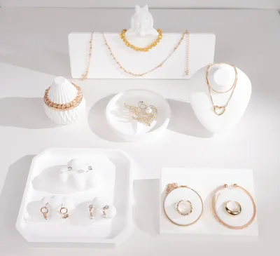 Fadeli FDL00095-1 Various Plaster Products for Jewelry Display Including Trays to Achieve Display Effect