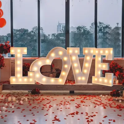 NO MOQ  3D Metal Marquee Letters  Led Light up Letters Vintage Led Marquee Letters for Wall Decor Store Front Sign