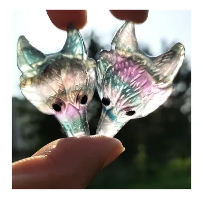 Customized Natural Colorful Fluorite Fox Fluorite Wolf Head Crystal Crafts for Sale