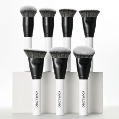 Private Logo High Quality Large Face Synthetic Hair Vegan Flat Round Foundation Brush Wood Handle Professional Makeup Brush