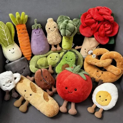 Hot Sale Vegetable Fruit Cake Plush Toy Keychain Cute Apple Eggplant Carrot Mini Soft Cotton Stress Relief Custom Any Item