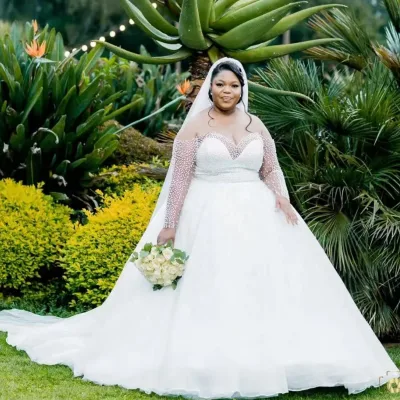 Customize Lady Simple Pearl Long Sleeve White Gown Beads Wedding Dresses 2026 Bridal Gown Plus Size