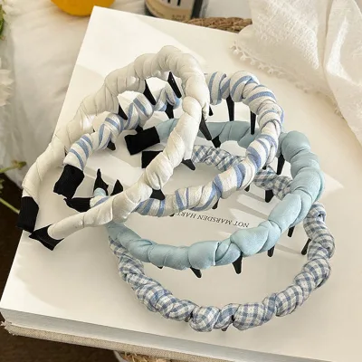 Summer Fresh and Light Blue Checkered Headband Women's Fabric Wrapped and Worn with Fluffy Hair Clips