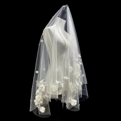 2024 Gorgeous 2 Tire Wedding Bridal Veils White Ivory Lace 3D Floral Appliques Beaded 90CM Short Pearl Bridal Veil for Wedding