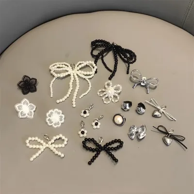 Luxury Custom Sneaker Decorative Shoe Charms Pearl Lace Flower Bouquet Tassel Pendant Plastic Shoe Decoration
