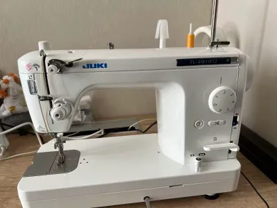 NewJukis2010Q Home Sewing Machine - Large Capacity, Professional Straight-Line Thick Material Quilting