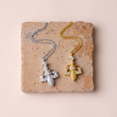 Edgy Minimal Look 2026 Dainty Statement Jewelry 925 Sterling Silver Women Zircon Inlaid Gold Plated Iris Flower Pendant Necklace
