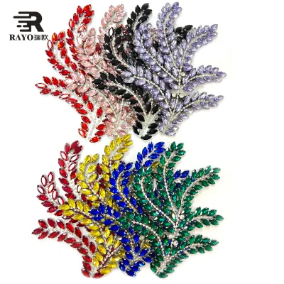 JP New Fashion Custom Stone Applique Shiny Flower Design Hot Fix Decorate for Dancing Dress and Evening Dress