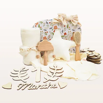 6pcs/set Newborn Milestone Crochet Baby Star Rattle Animal Wood Bathing Teething Teether Silicone Shower Gift Toy Set