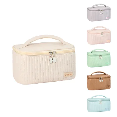 Toiletry Organizer Bag Cute PU Cosmetic Bags with Zipper Closure Travel Makeup Bag with Letter Pattern