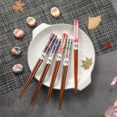 High Quality 5 Pairs Wooden Reusable Sushi Chopsticks Sakura Printed Japanese Chopsticks Set with Holder