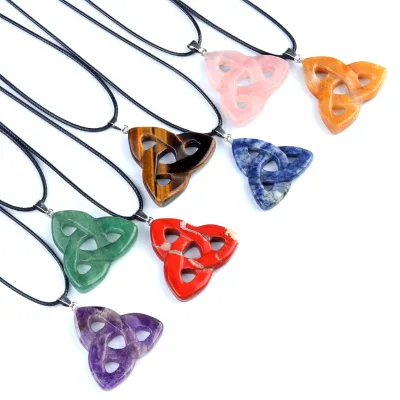Semi-Precious Stone with Hollow Triangle Shape Crystal Fashion Accessories Natural Irish Knot Pendant