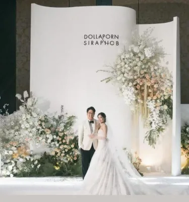 Hot Selling White PVC Creative Backdrop Large Photo Curved Backdrop for Events With Lights