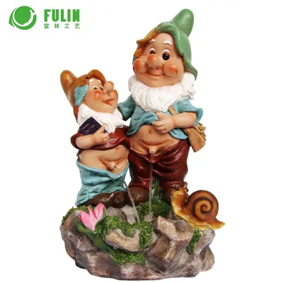 Indoor/Outdoor Garden Decor Resin Naked Gnome Peeing Statue Relaxing Waterfall Fountain Outdoor Water Feature