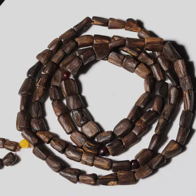 Brunei Soft Silk Nine-Tenths Submerged Aquilaria Necklace Irregular Aquilaria Wood Bracelet Pendant Wristband