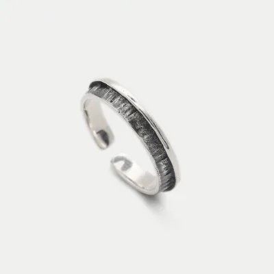 Chris April Vintage 925 Sterling Silver Minimalist Resizable Handcraft Texture Black Finger Ring
