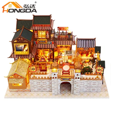 China Supplier Sale Miniature Wooden Dollhouse Handwork Diy Dollhouse Kit with Tool Kits