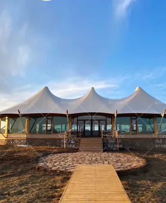 Large-scale Luxury Glamping Safari Tent Four-season PVC Single 5-6 Person Capacity for Scenic Area Homestay Camping Catering