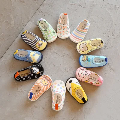 Fashion Elastic Slip-On Indoor Shoes for Boys and Girls Cartoon Design for Toddlers Aged 1-4