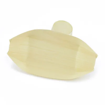 Delightful and Compostable Eco-Friendly Wooden Boat-Shaped Plates, Ideal for Presenting an Array of Delicacies.