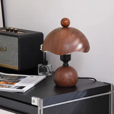 Mid-Century Modern Wooden Mushroom Table Lamp Vintage Wood Grain Mushroom Bedside Lamp Egg-Shaped Retro Mushroom Accent Lamp