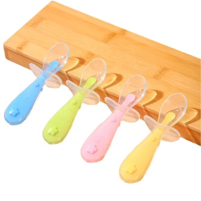 Factory Wholesale Short Handle Silicone Baby Learning Spoon BPA Free Silicone Cutlery Kids Training Feeding Spoon