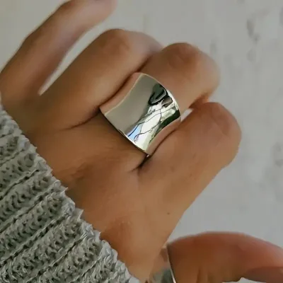Female Punk Chunky Ring Simple Irregular Closed Smooth Design Cold Wind Effect Geometric Creative Electroplated Wide Ring