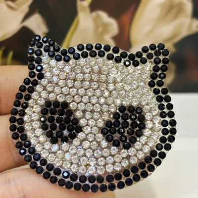 Fashionable Customized Iron-On Rhinestone Patch for DIY Garments Crystal Rhinestone Patches