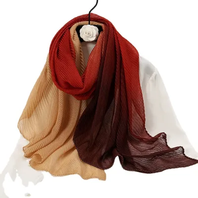 Wholesale Summer Long Fashion Gradient Soft Viscose Crinkle Pleated Hijab Shawls for Women