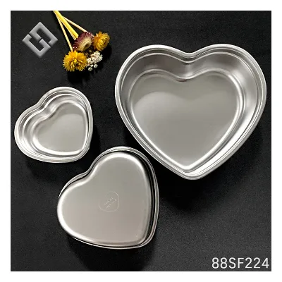 Wholesale Stainless Steel Heart-Shape Dish & Plate Polished Gold & Silver for Wedding Table Decorations & Camping Occasions
