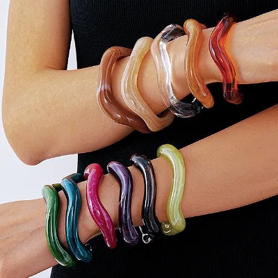 Factory Summer Vacation Irregular Geometric Circular Open Bracelet Retro Multi-Color Blended Acrylic Bangle Gifts for Women