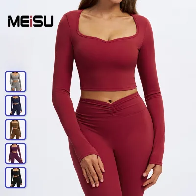 Breathable Lightweight Long-Sleeved Fitness Top for Winter Outdoor Activities Solid Pattern Elastic Waist Closure Front Logo