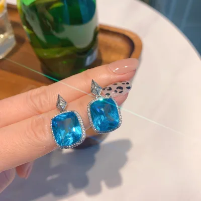 New Wedding Hailanbao Square Trendy Exquisite Luxury Fashion Ear Nails Wholesale Jewelry