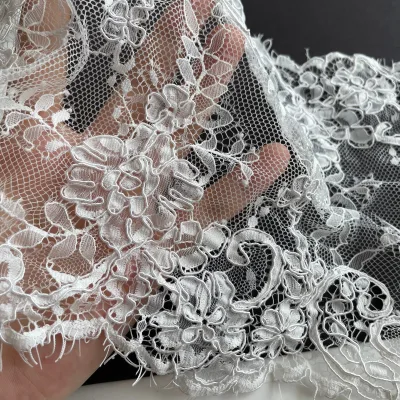 Wholesale Scalloped Eyelash Lace Trim White Cord Lace Edge Apparel Dress Embellishment Ribbon