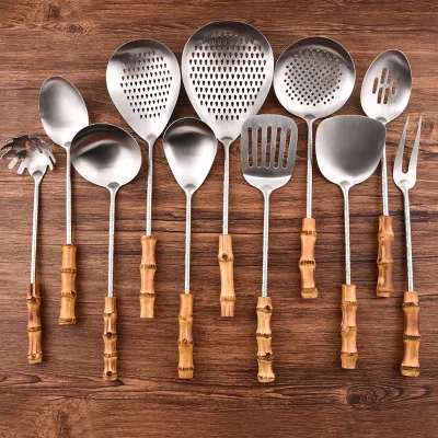 Wholesale SUS304 Kitchenware Set Bamboo Handle Spatula Skimmer Carving Knife Soup Ladle Slotted Spoon Kitchen Utensils Set